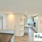 Appartement lumineux et rénové de 46m² à Strasbourg – Dernier étage, meublé