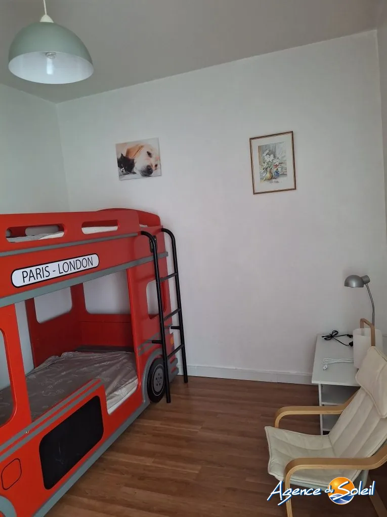 Appartement T3 spacieux avec loggia et parking à Saint-Cyprien 