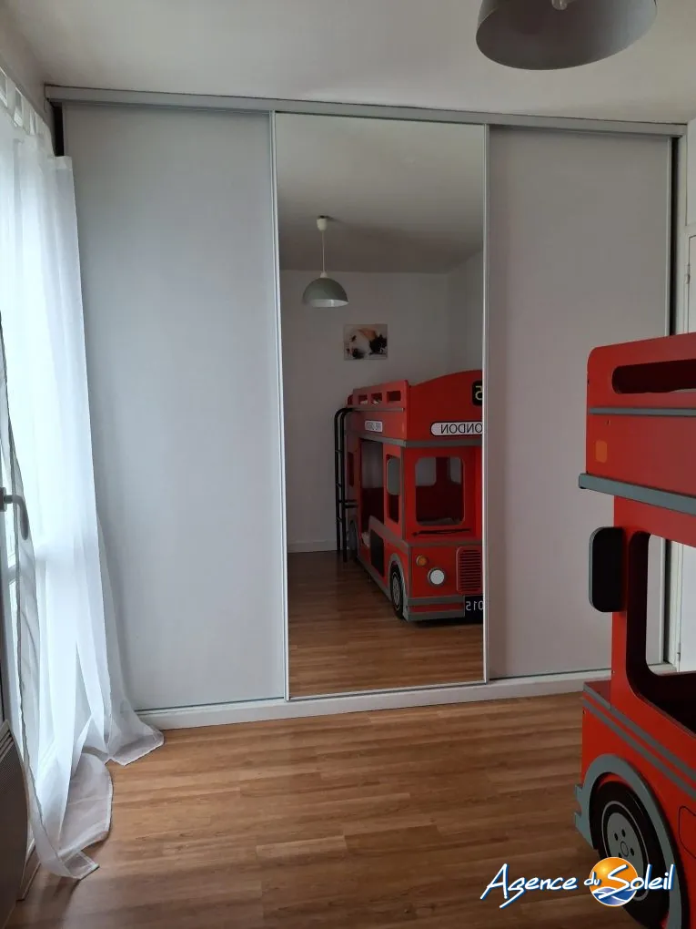 Appartement T3 spacieux avec loggia et parking à Saint-Cyprien 