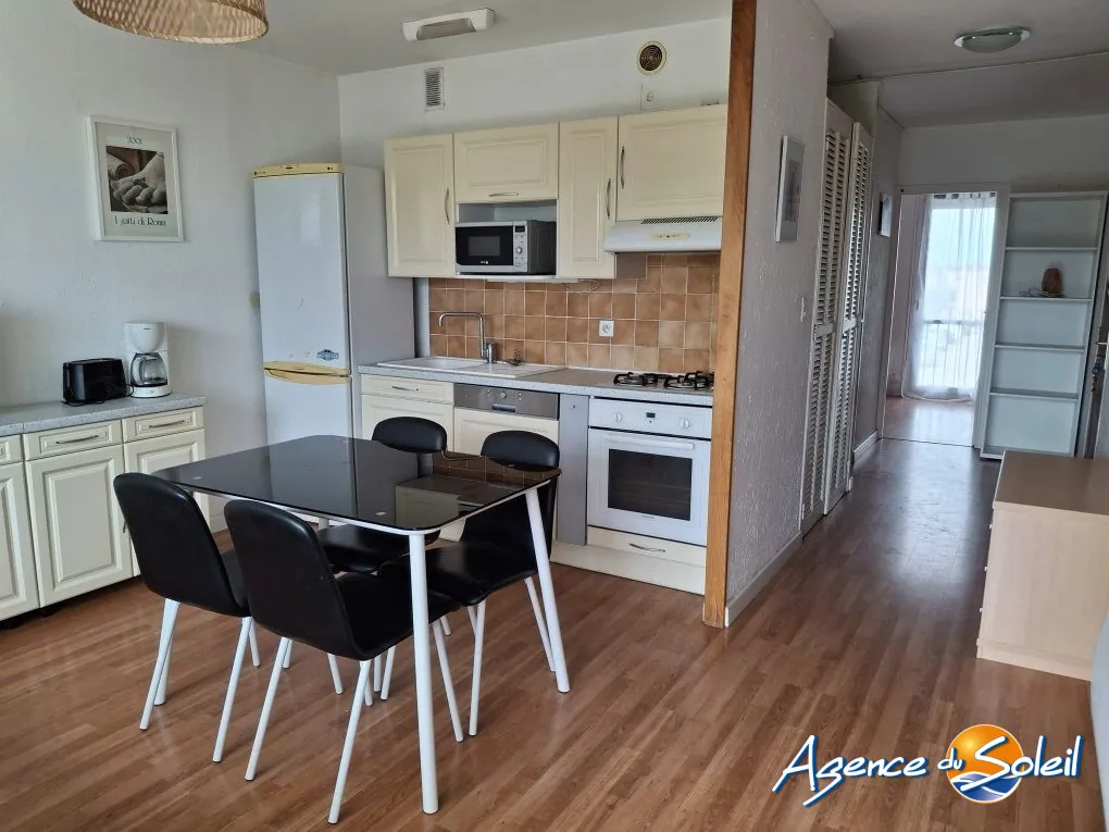 Appartement T3 spacieux avec loggia et parking à Saint-Cyprien 