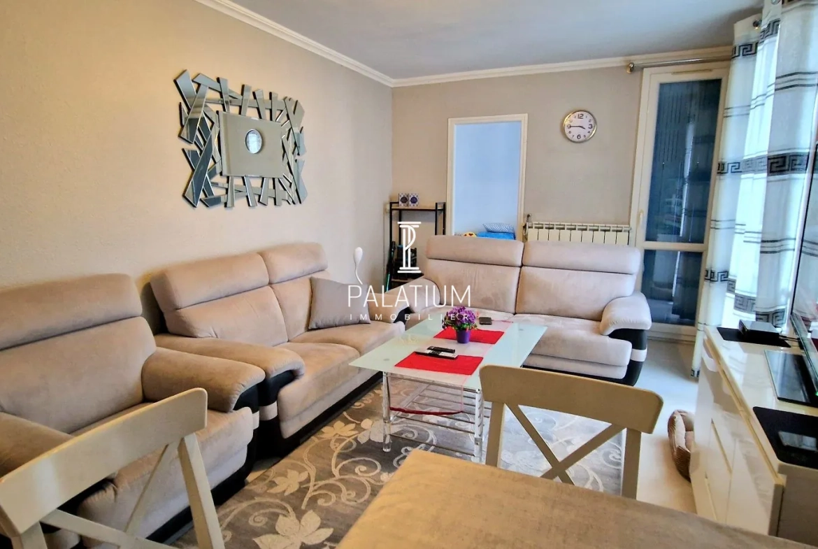 Spacieux appartement T5 de 93 m² à Manosque avec balcon et proximité commodités 