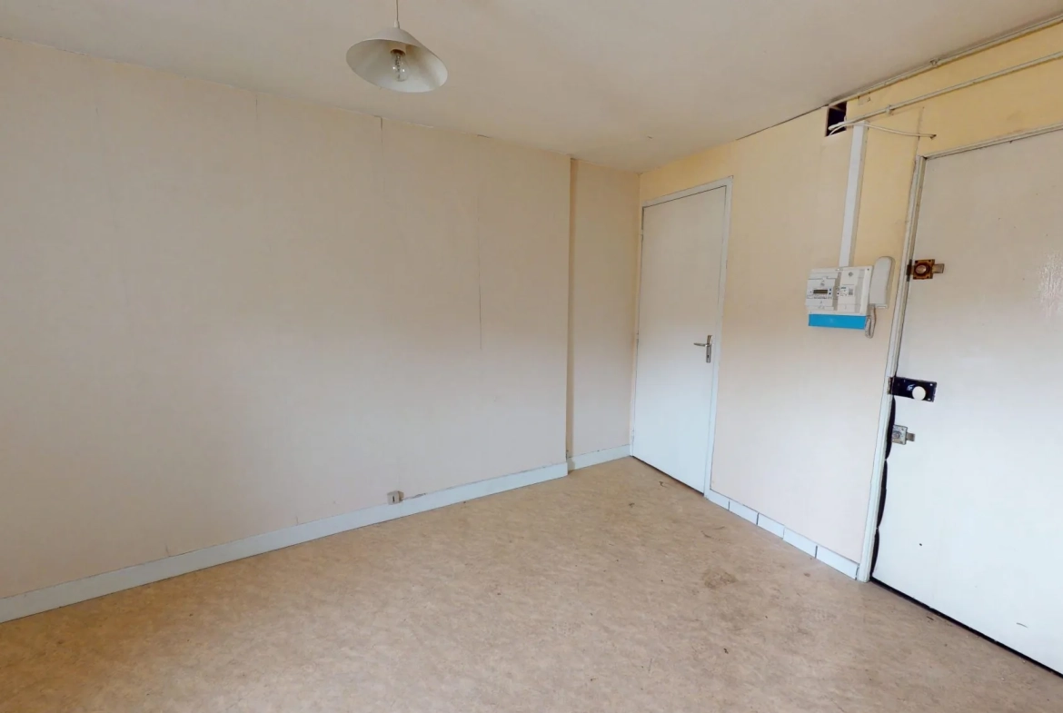 Appartement T1 à Nancy proche de la gare - Opportunité à rénover 