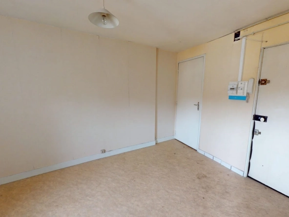Appartement T1 à Nancy proche de la gare - Opportunité à rénover