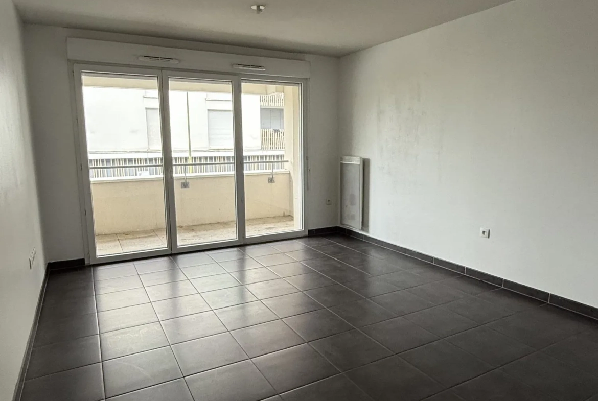 Appartement T3 lumineux avec terrasse et parking à Lormont (33310) 