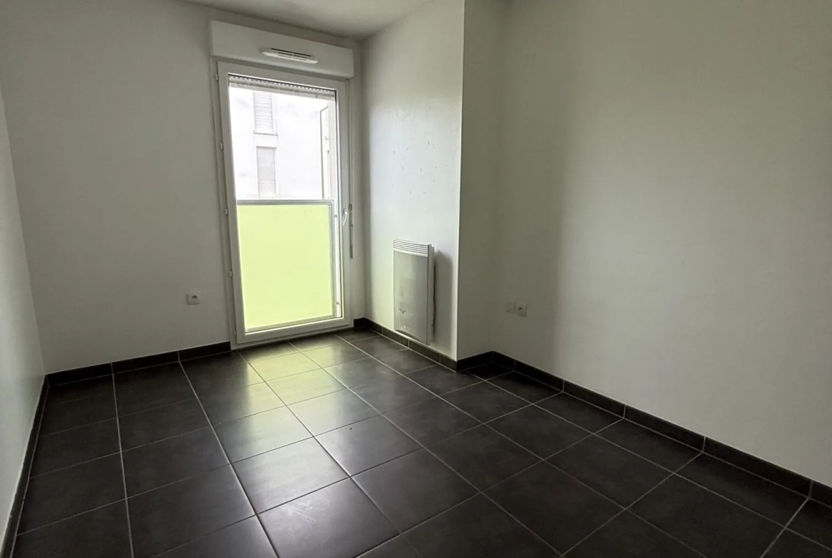 Appartement T3 lumineux avec terrasse et parking à Lormont (33310) 