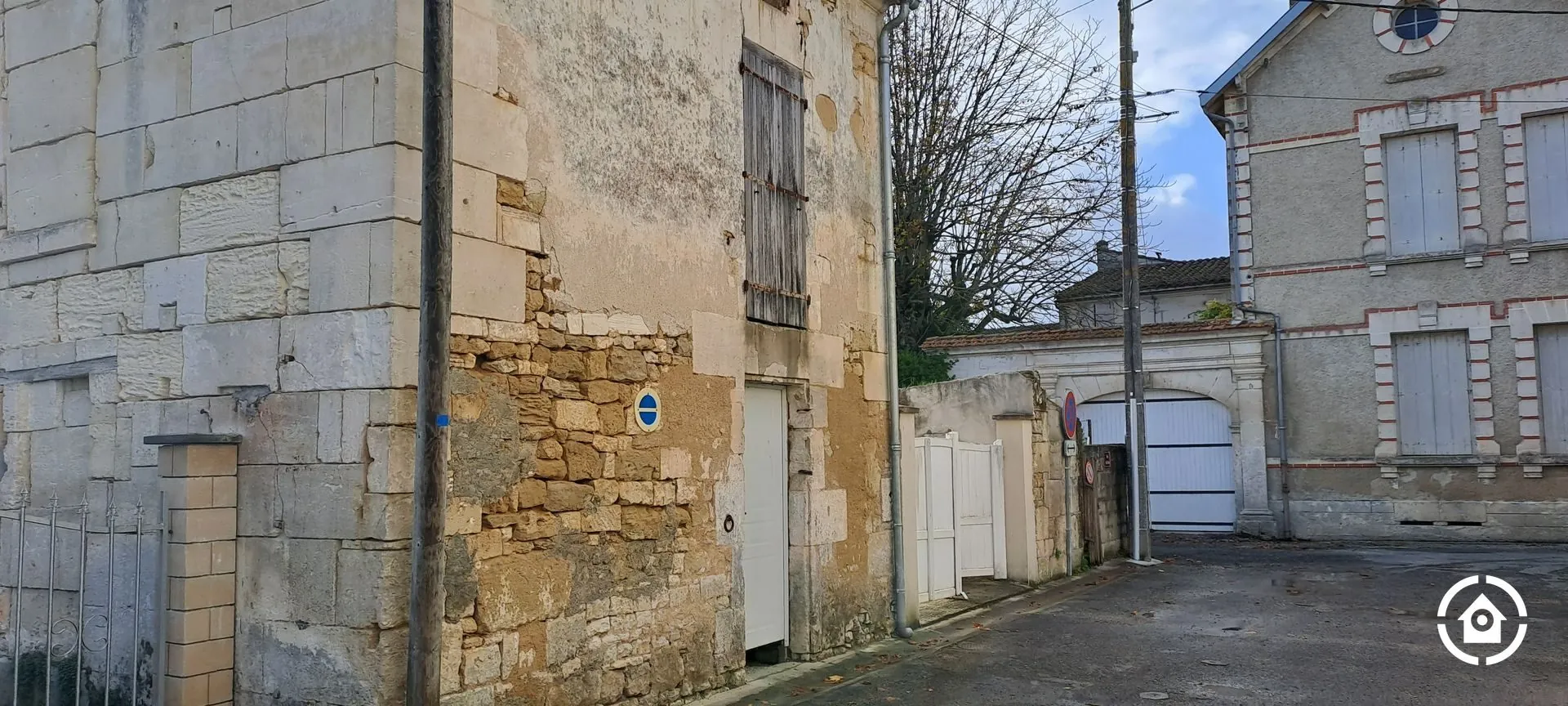 Dépendance à rénover à Saint Simon pour projet locatif ou résidence secondaire 