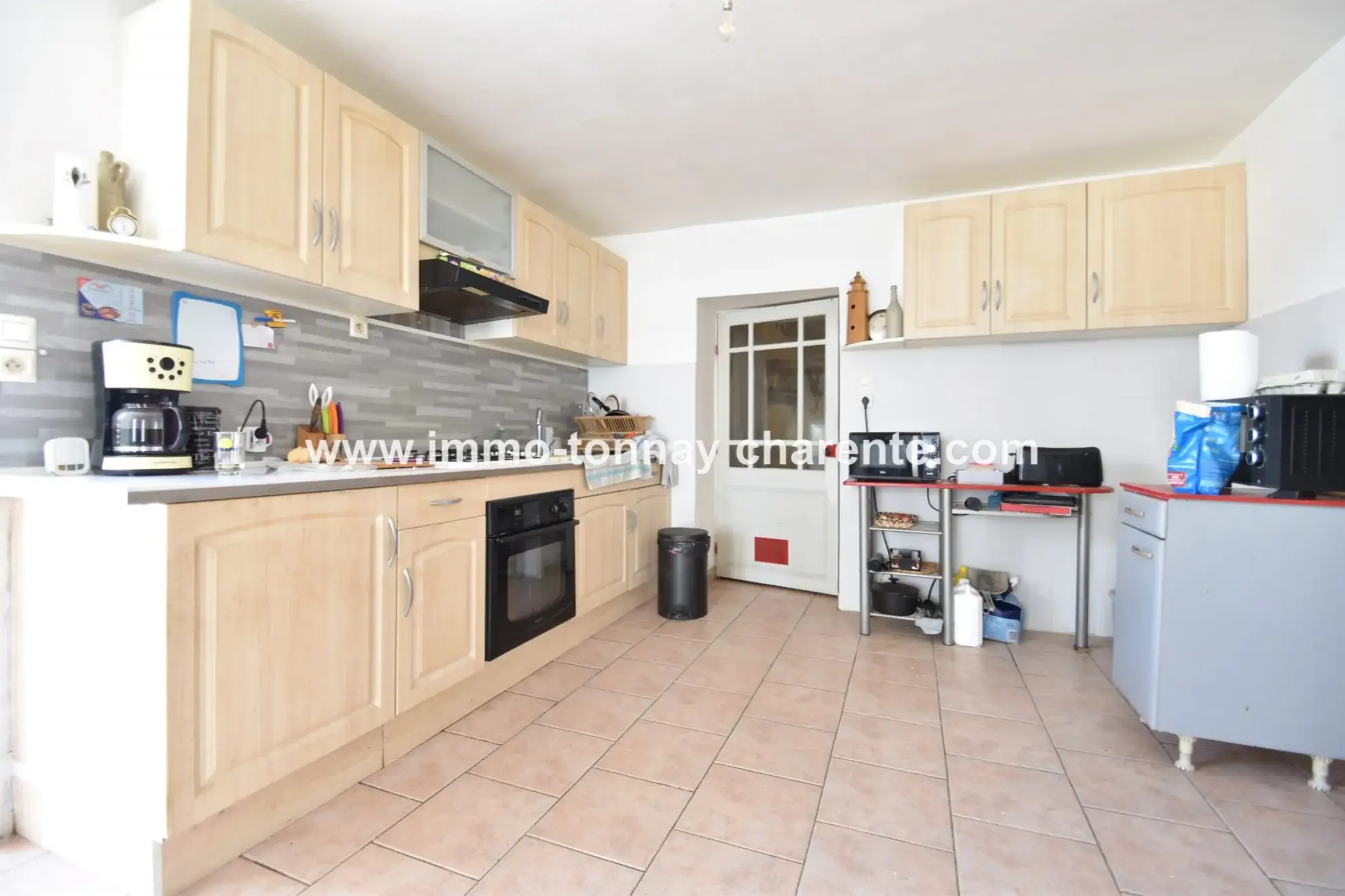 Maison à vendre à Tonnay-Charente avec 3 chambres, garage et jardin - Opportunité 