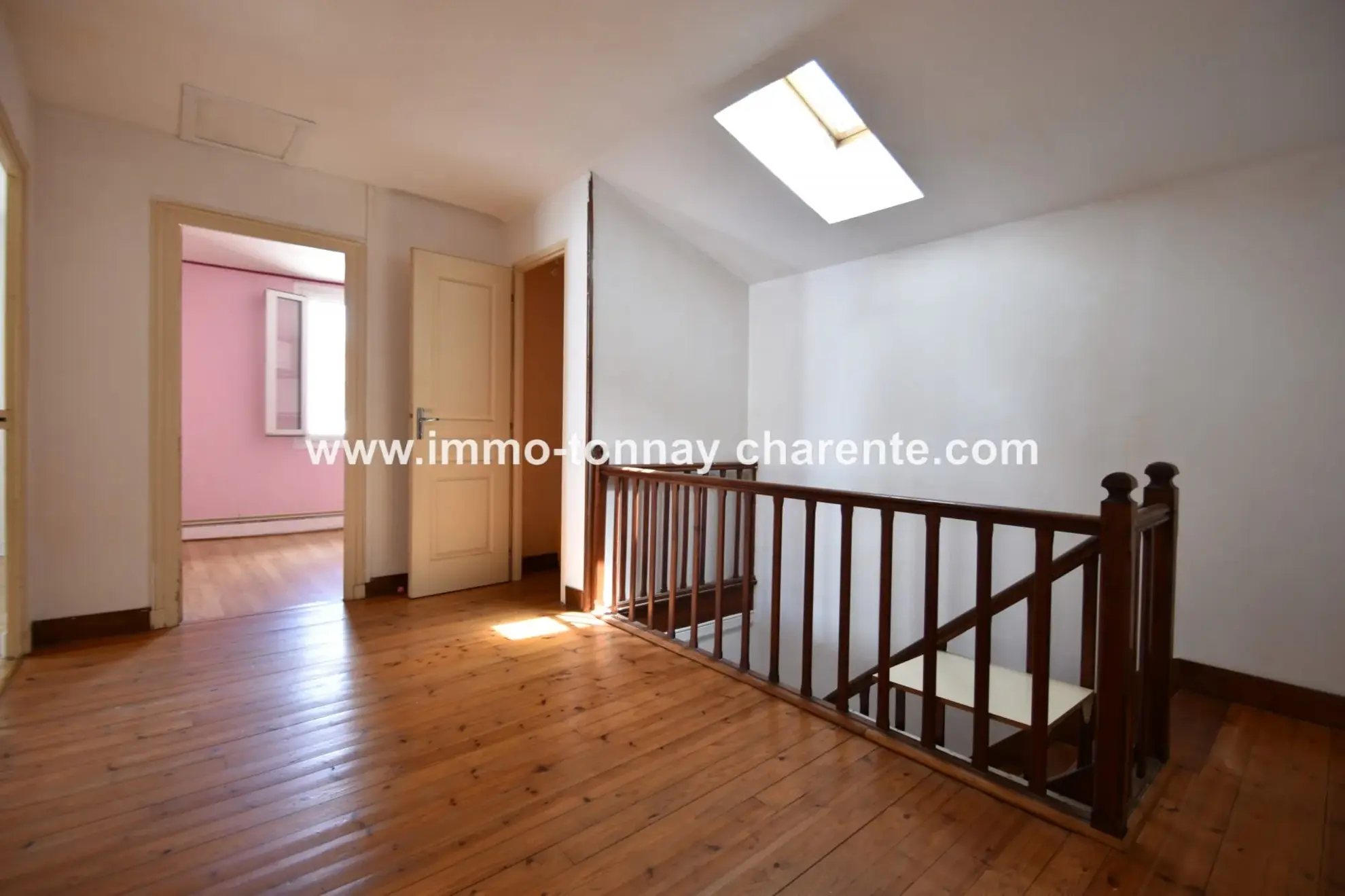 Maison à vendre à Tonnay-Charente avec 3 chambres, garage et jardin - Opportunité 