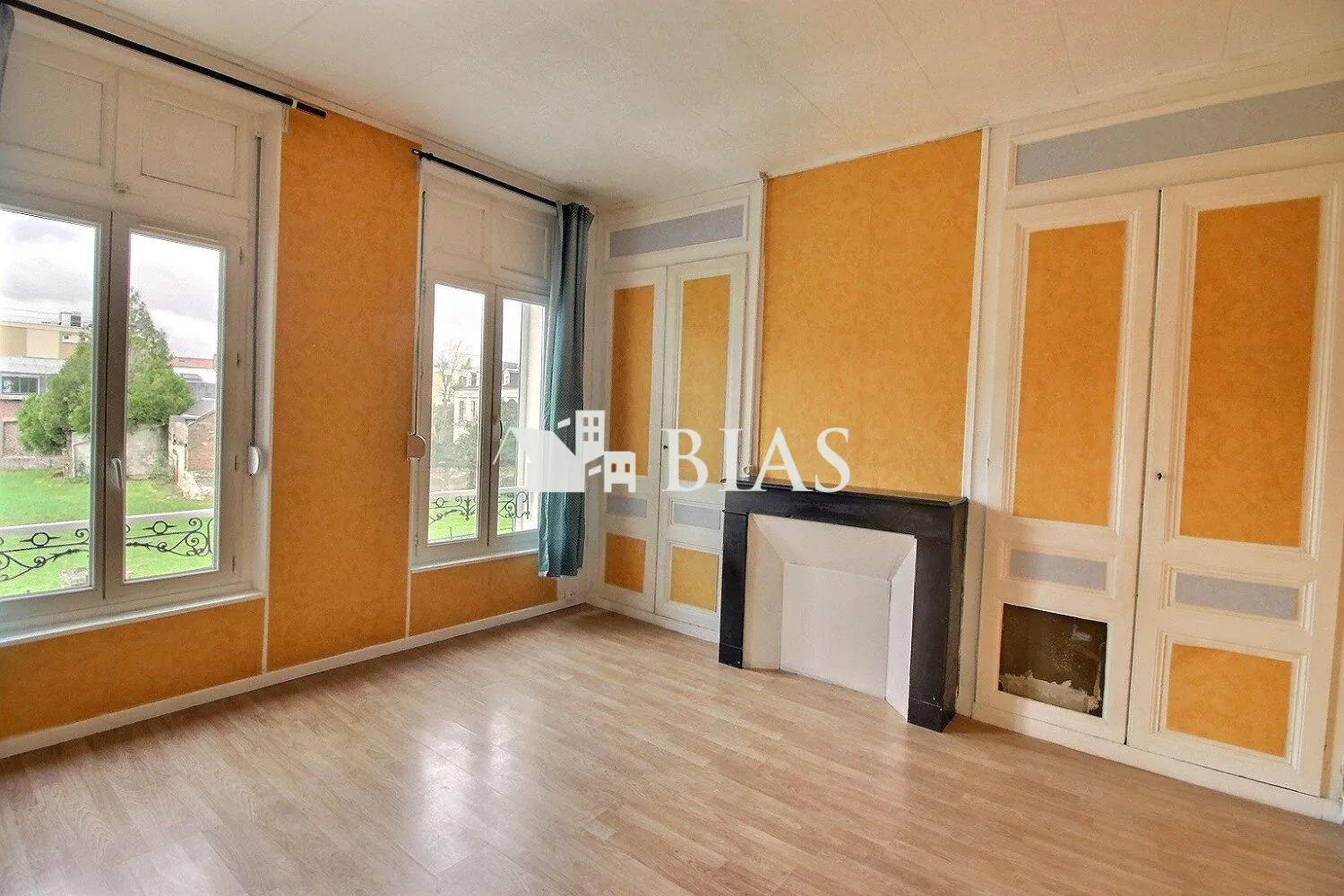 Maison à vendre à Caudebec-lès-Elbeuf – Maison de ville lumineuse et spacieuse 