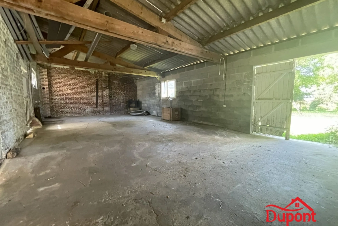Maison de 212 m² avec 5 chambres, jardin et garage à Sains Richaumont 