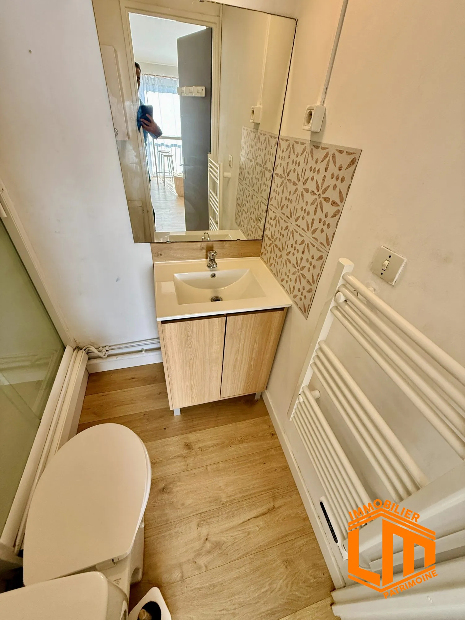 Studio lumineux de 19 m² avec vue dégagée à Agde - Dernier étage avec ascenseur 