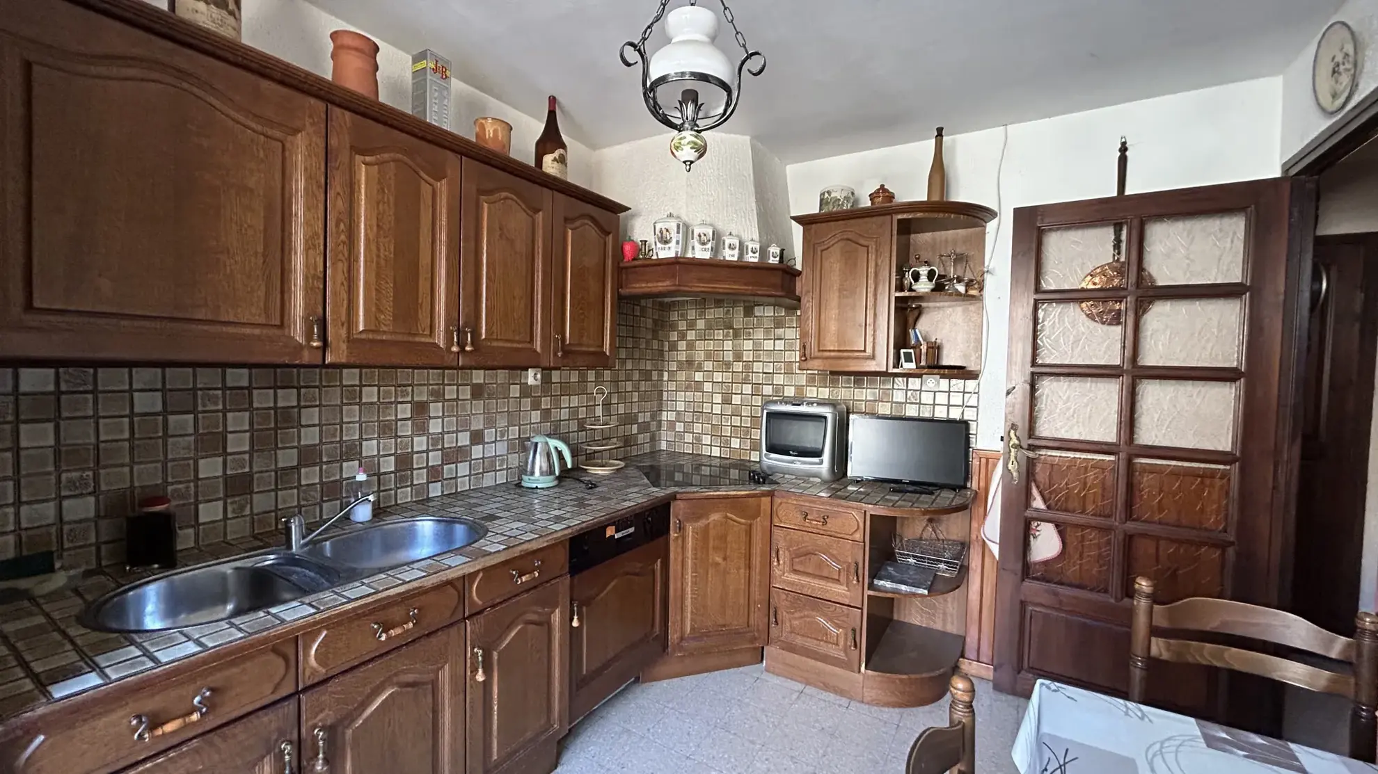 Maison 3 faces de 107 m² avec 3 chambres à Pollestres, quartier paisible 