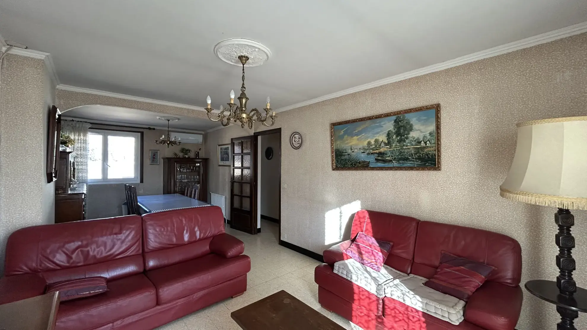 Maison 3 faces de 107 m² avec 3 chambres à Pollestres, quartier paisible 