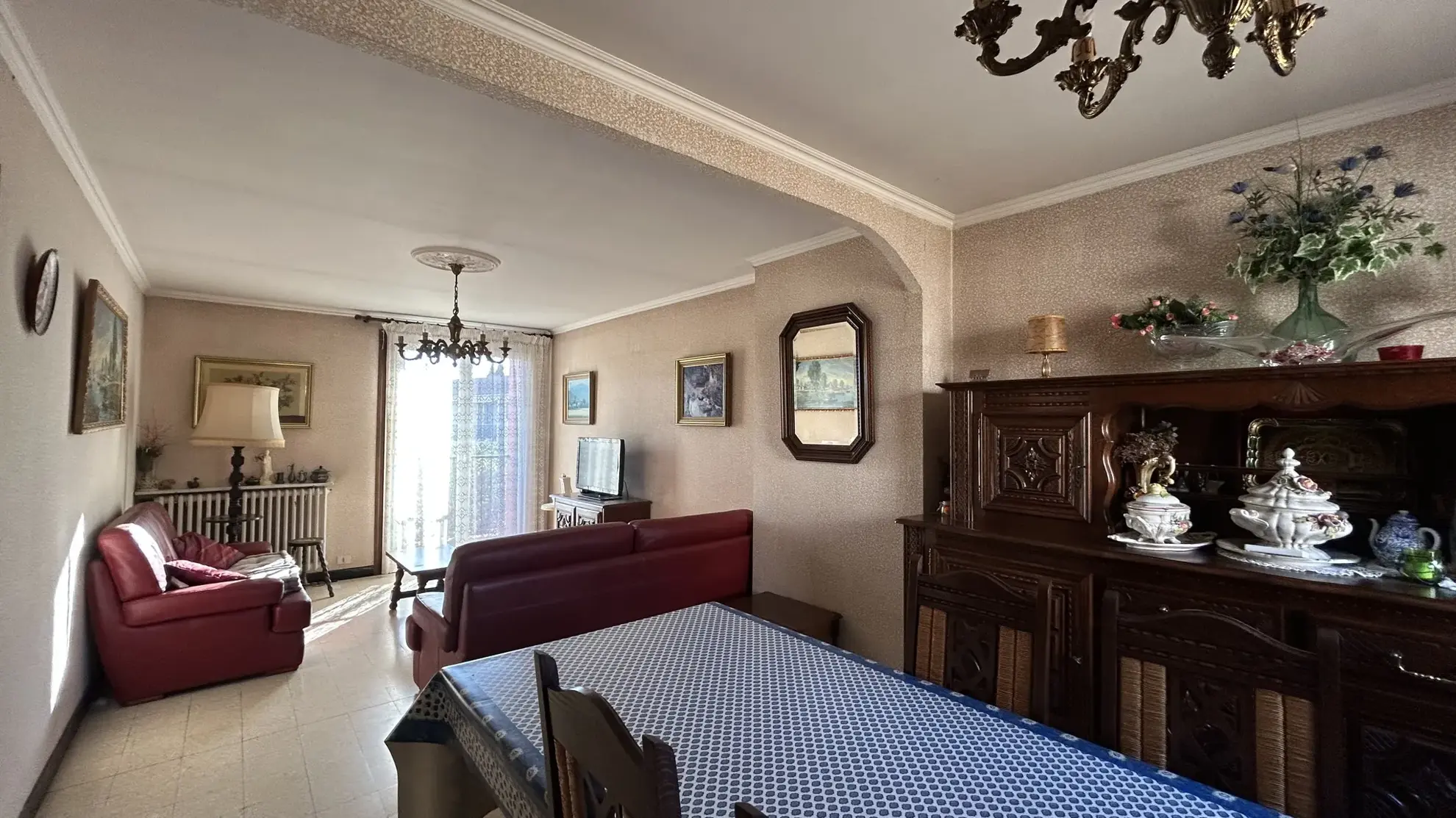 Maison 3 faces de 107 m² avec 3 chambres à Pollestres, quartier paisible 
