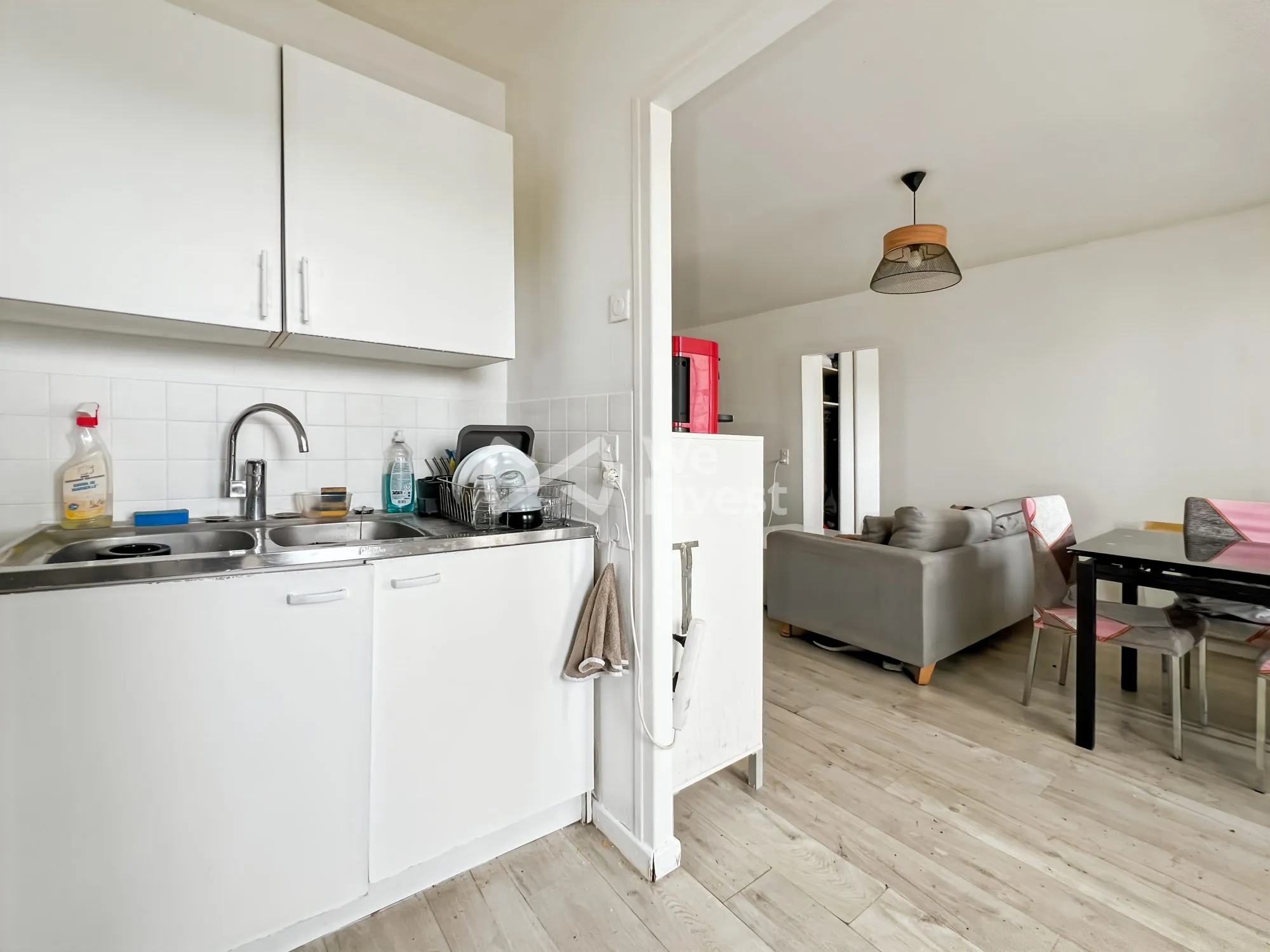 Appartement T2 à vendre à Argenteuil avec balcon, parking et cave 