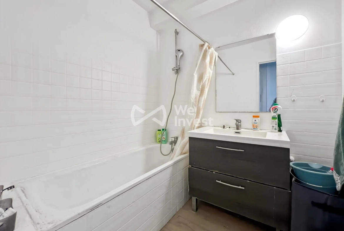 Appartement T2 à vendre à Argenteuil avec balcon, parking et cave 