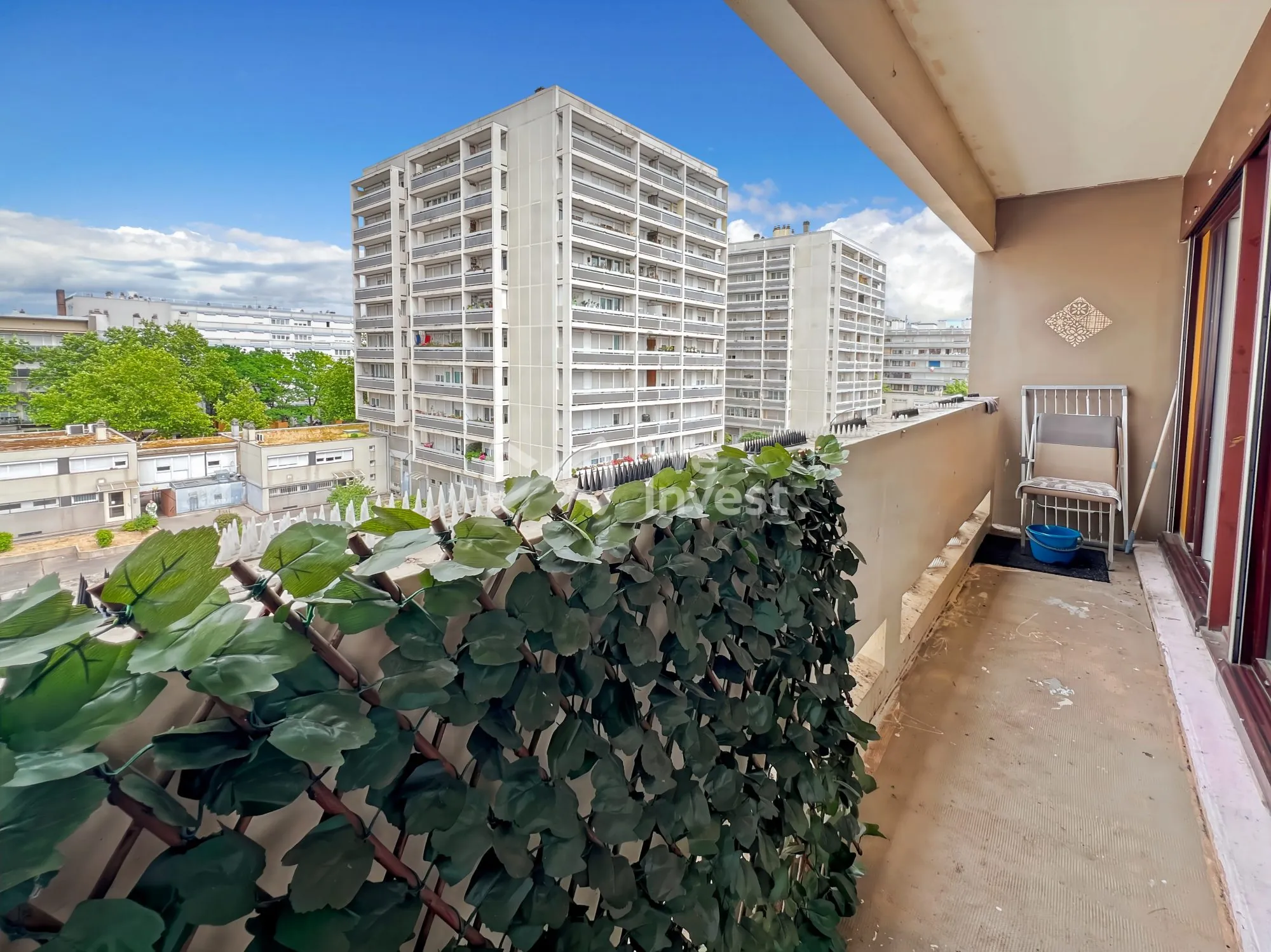 Appartement T2 à vendre à Argenteuil avec balcon, parking et cave 