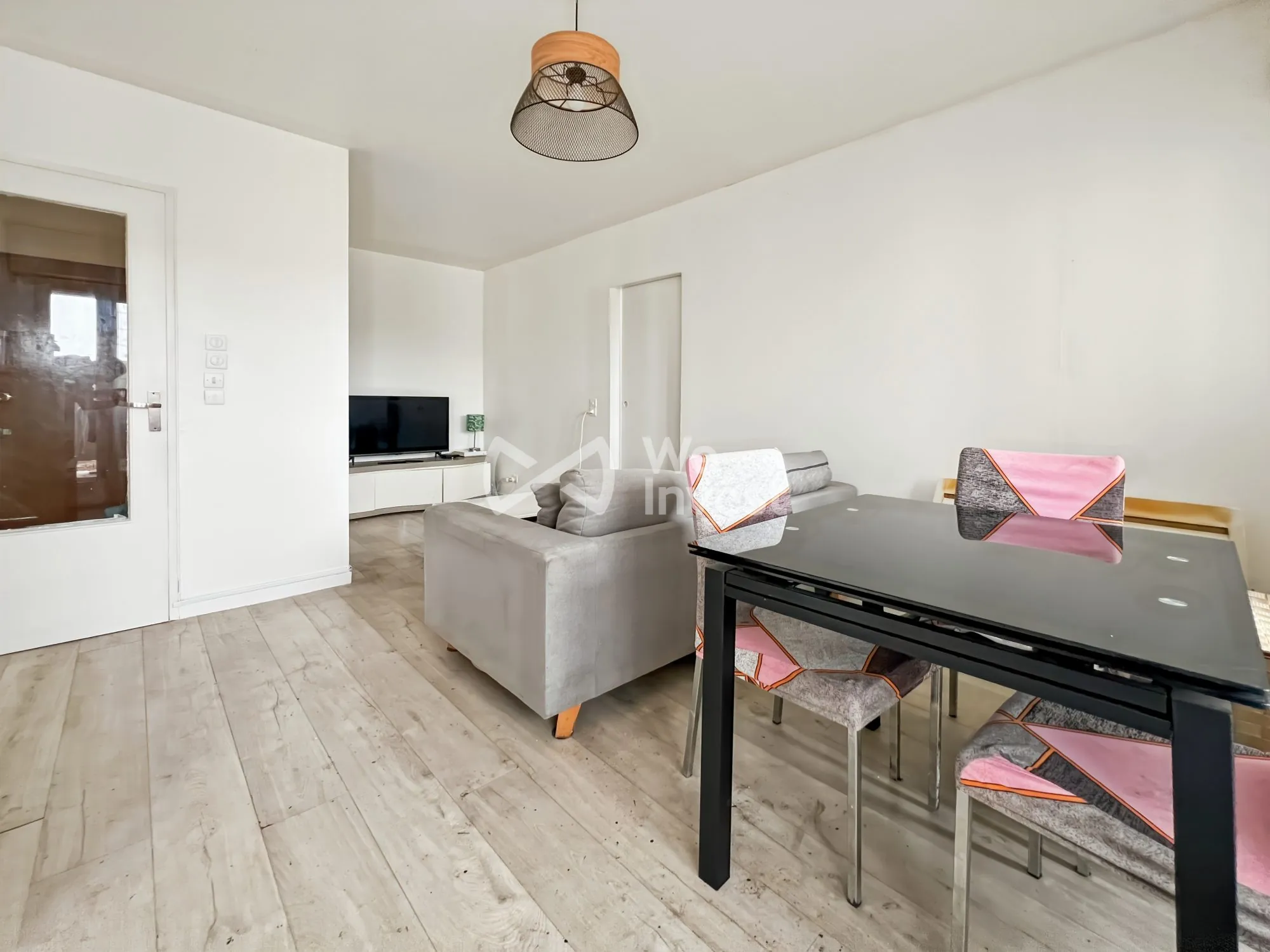 Appartement T2 à vendre à Argenteuil avec balcon, parking et cave 