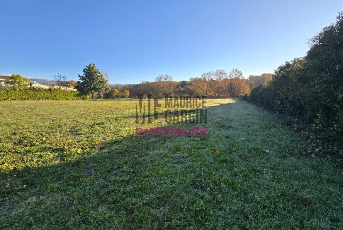 Terrain constructible à vendre à Mormoiron – Vue sur le Mont Ventoux 