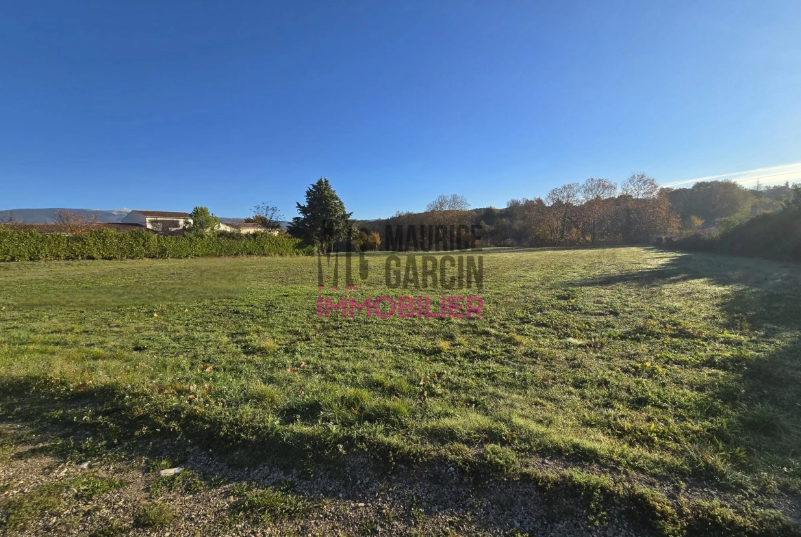 Terrain constructible à vendre à Mormoiron – Vue sur le Mont Ventoux 