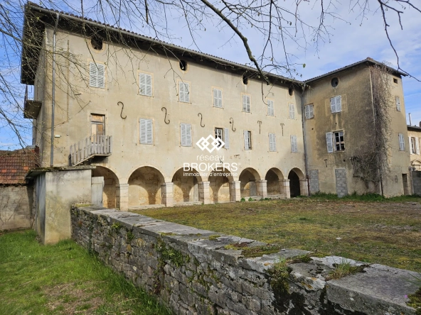 Bâtiments historiques à vendre à Saint-Amour - Ancien monastère du XVIIIe siècle