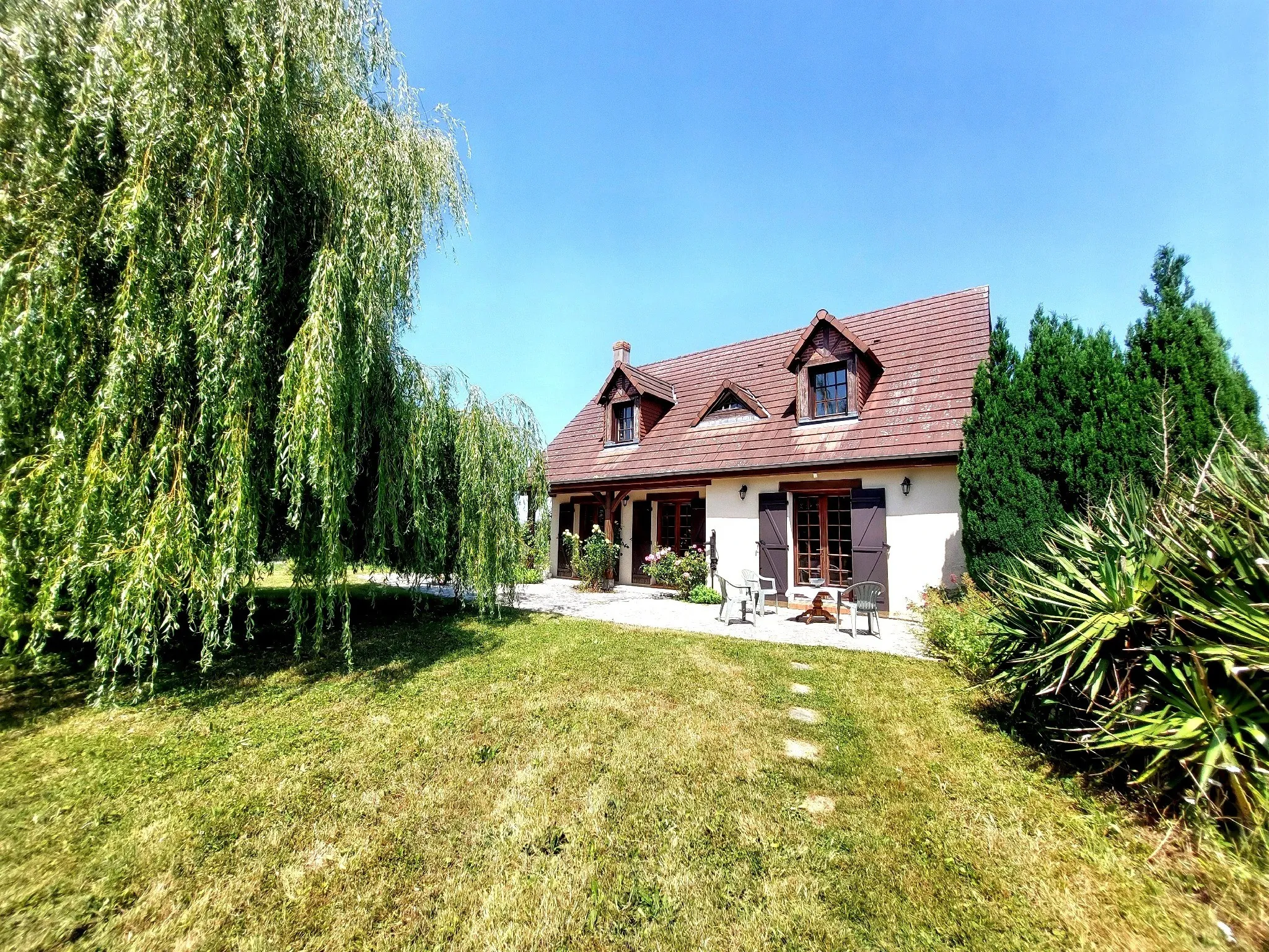 Maison à vendre avec terrain dans un écrin de verdure à Vironvay 