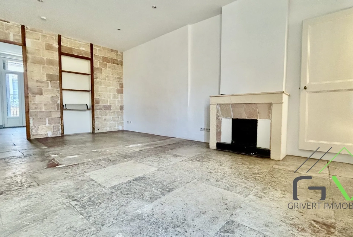 Appartement T3 de 62 m² à Nîmes avec terrasse, cave et balcon – Quartier recherché 