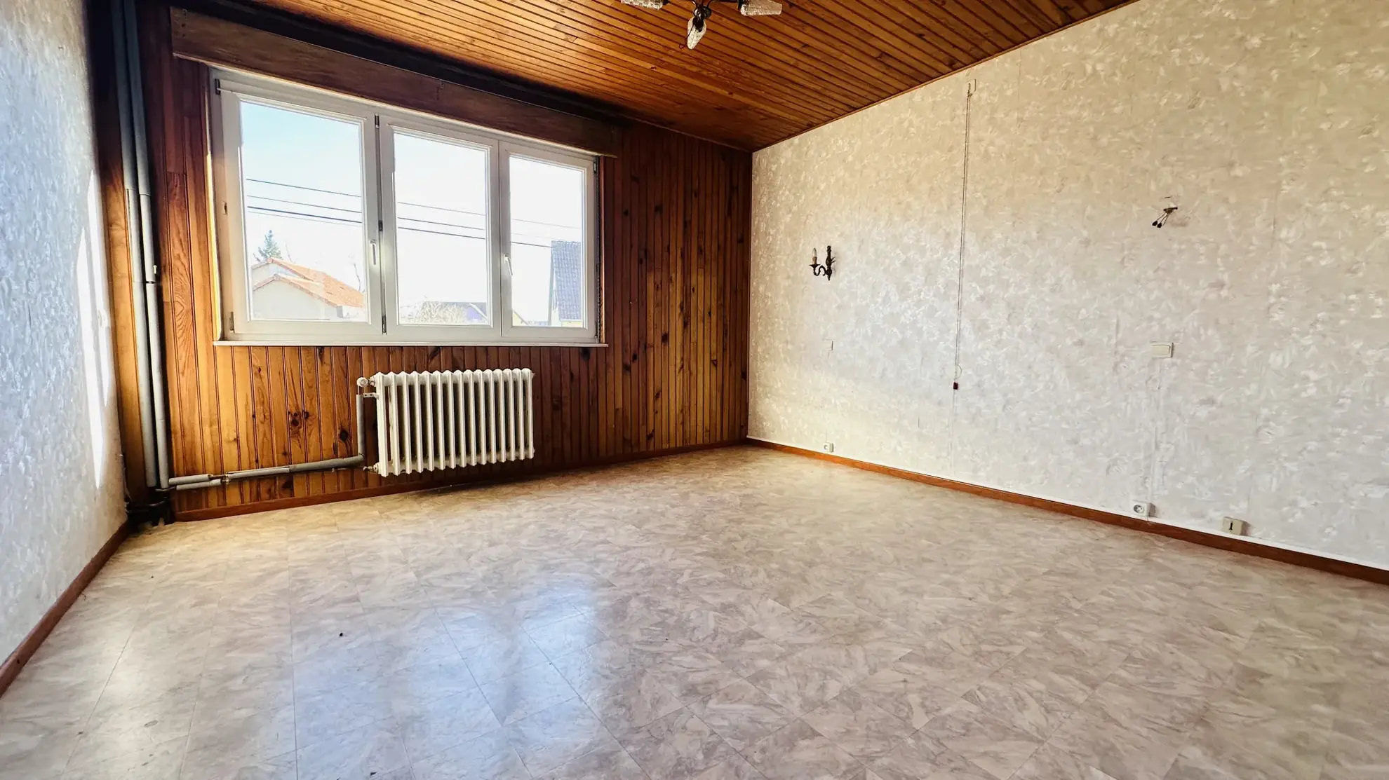 Belle maison de 185 m2 avec jardin et potentiel d'aménagement à Danne-et-Quatre-Vents 