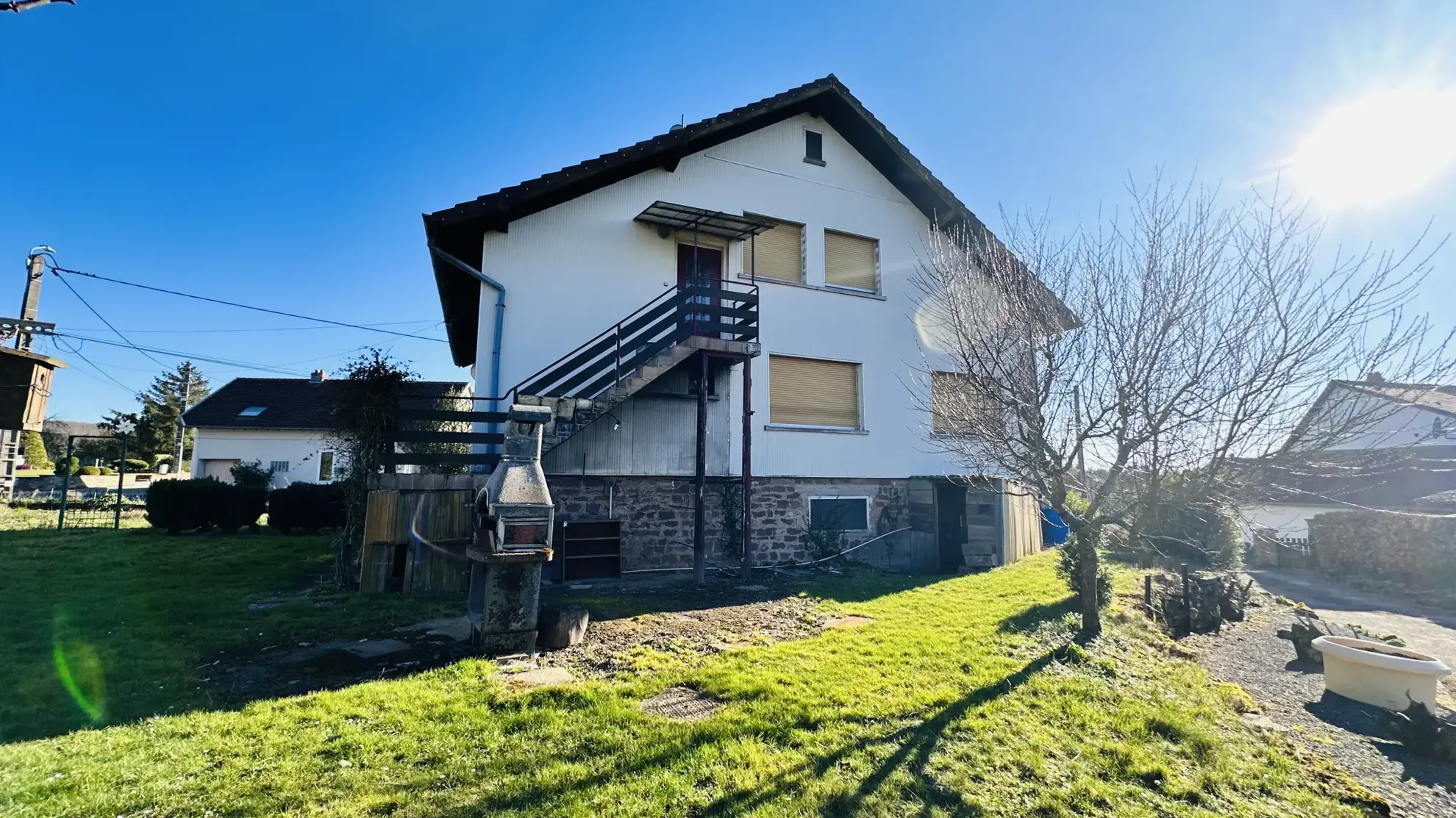 Belle maison de 185 m2 avec jardin et potentiel d'aménagement à Danne-et-Quatre-Vents 