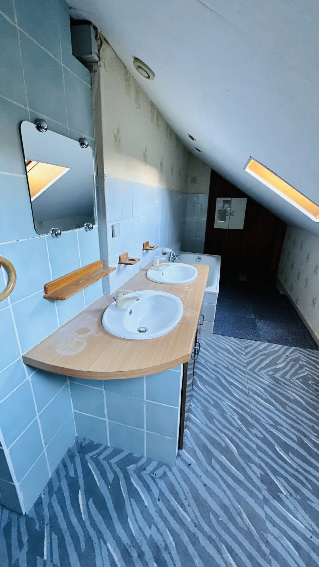 Belle maison de 185 m2 avec jardin et potentiel d'aménagement à Danne-et-Quatre-Vents 