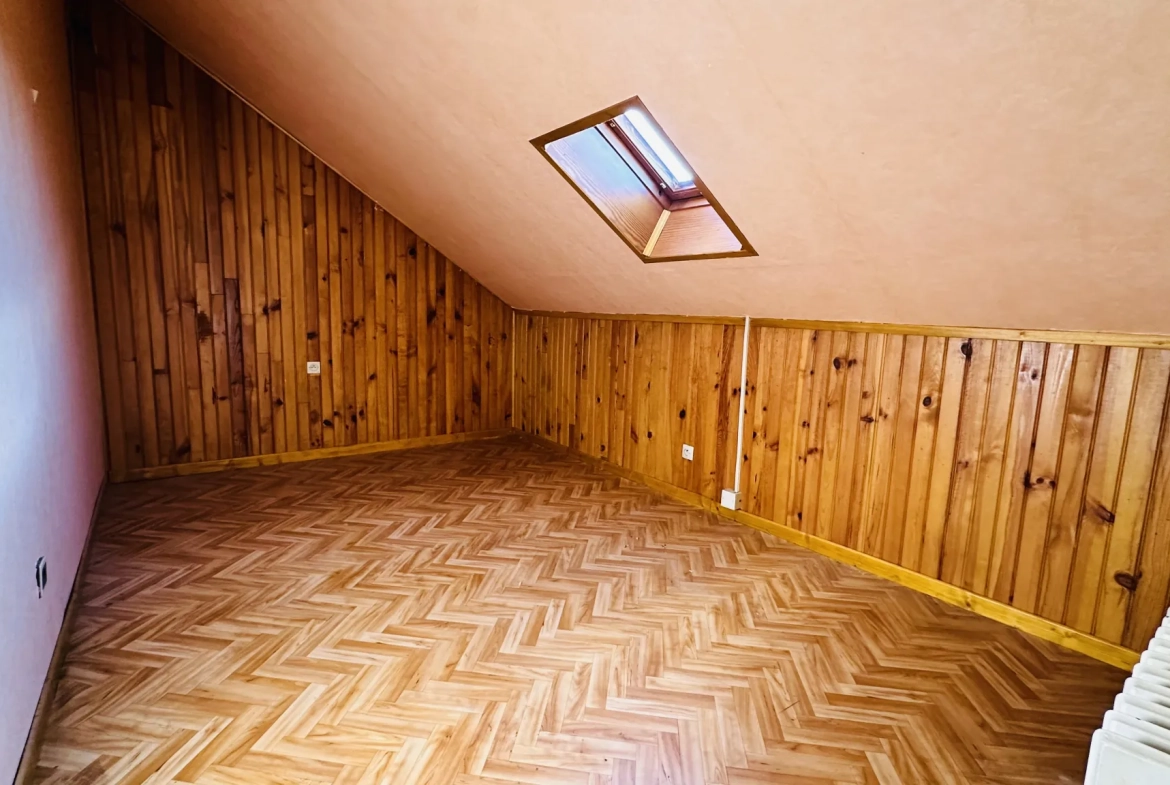 Belle maison de 185 m2 avec jardin et potentiel d'aménagement à Danne-et-Quatre-Vents 