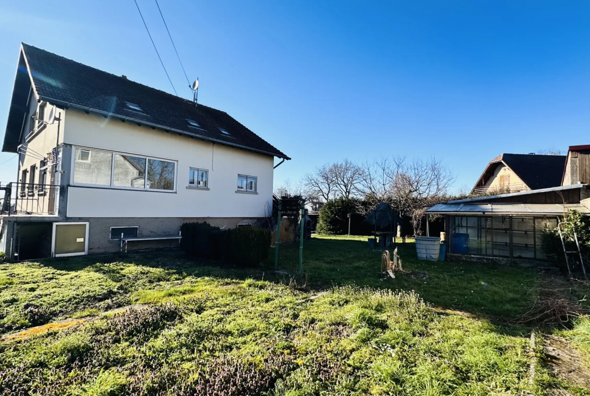 Belle maison de 185 m2 avec jardin et potentiel d'aménagement à Danne-et-Quatre-Vents 