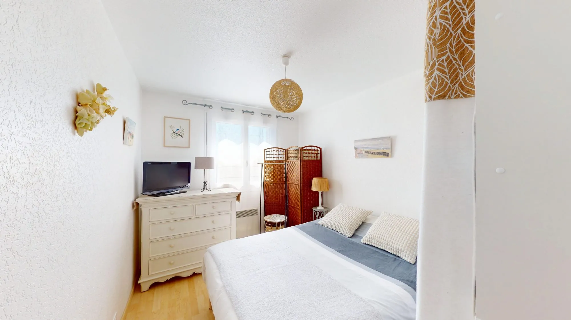 Maison à Moissat avec 4 chambres, grande parcelle et dépendances - Opportunité à saisir 