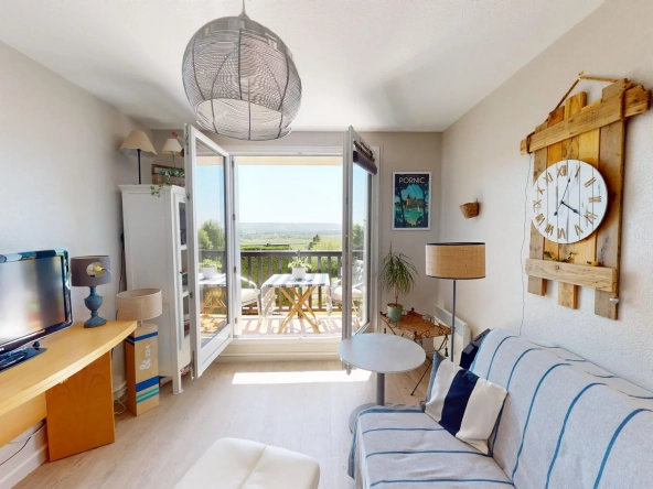 Maison à Moissat avec 4 chambres, grande parcelle et dépendances - Opportunité à saisir