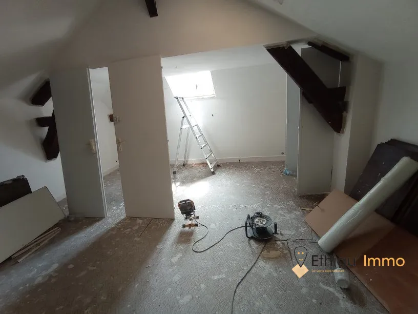 Immeuble à rénover de 180m² pour investisseur à Bar-sur-Aube 