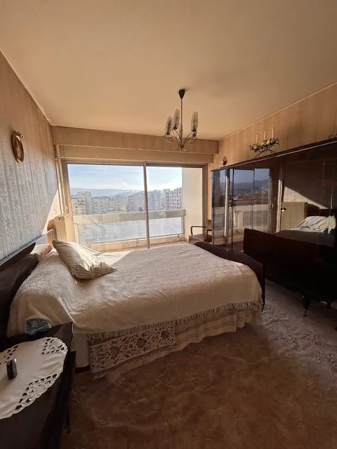 Appartement à vendre à Saint-Étienne - 72,98 m², secteur Bergson 