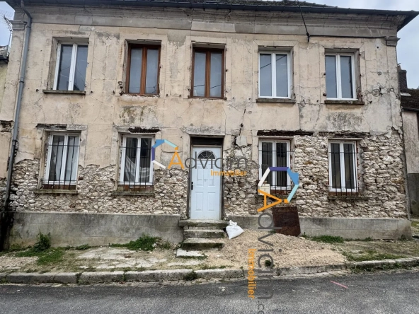 Maison à rénover de 180 m² à Courgivaux avec fort potentiel