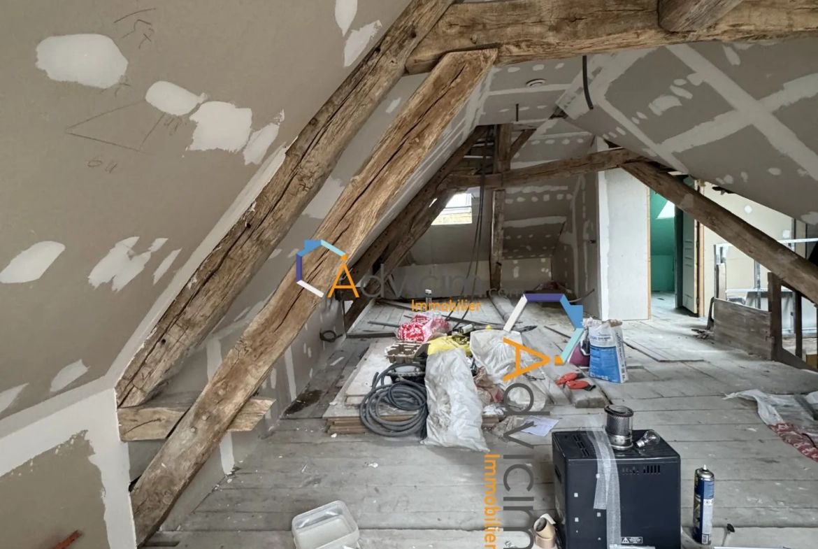 Maison à rénover de 180 m² à Courgivaux avec fort potentiel 