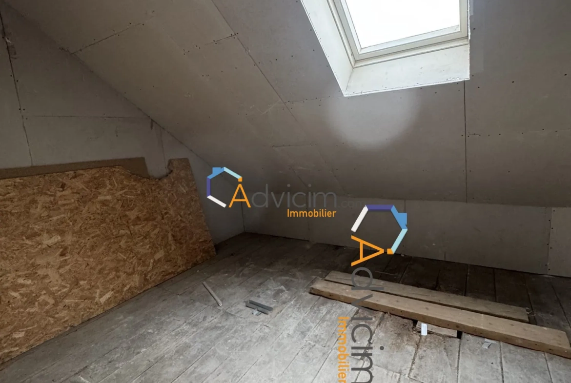 Maison à rénover de 180 m² à Courgivaux avec fort potentiel 