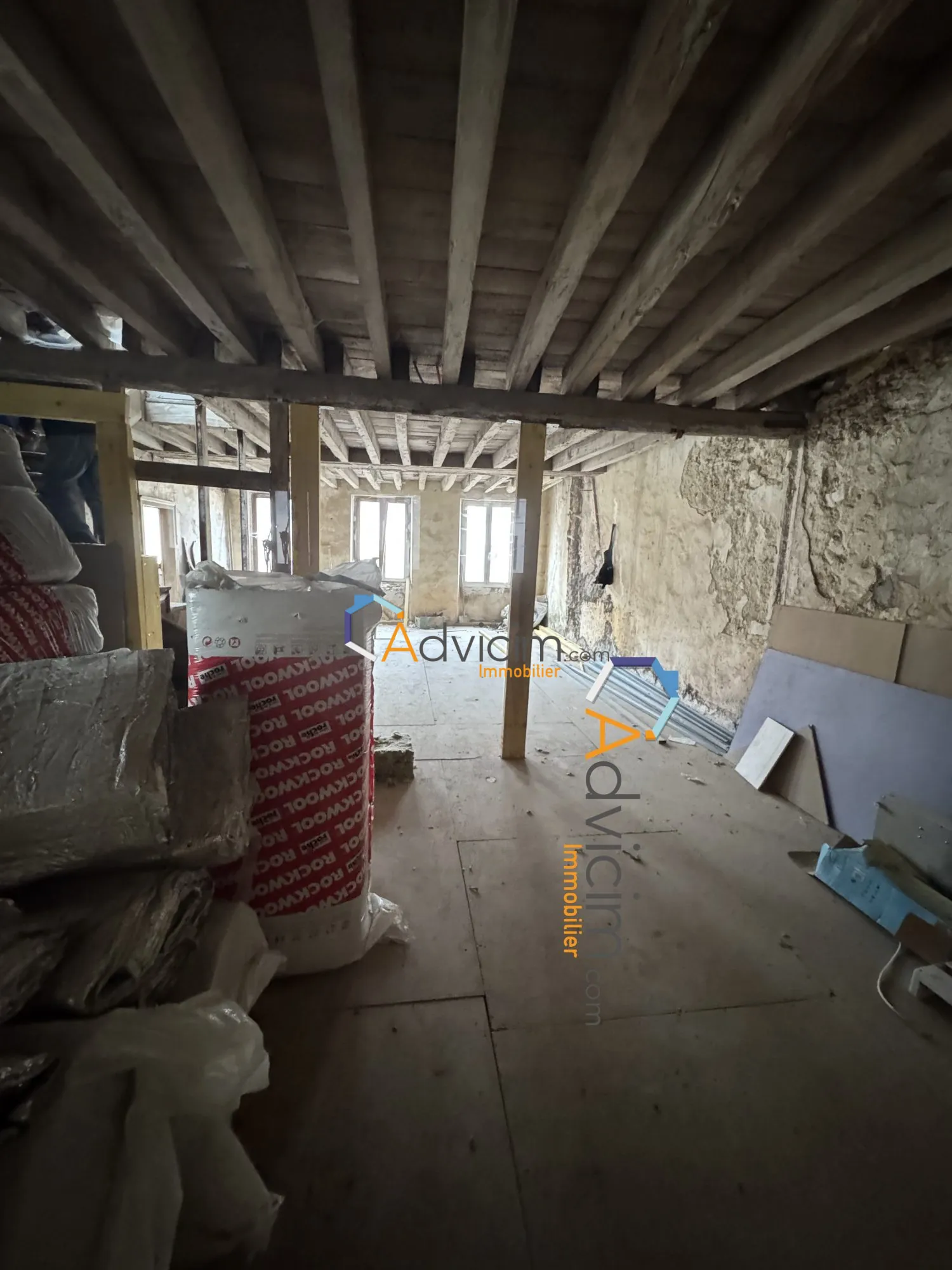 Maison à rénover de 180 m² à Courgivaux avec fort potentiel 