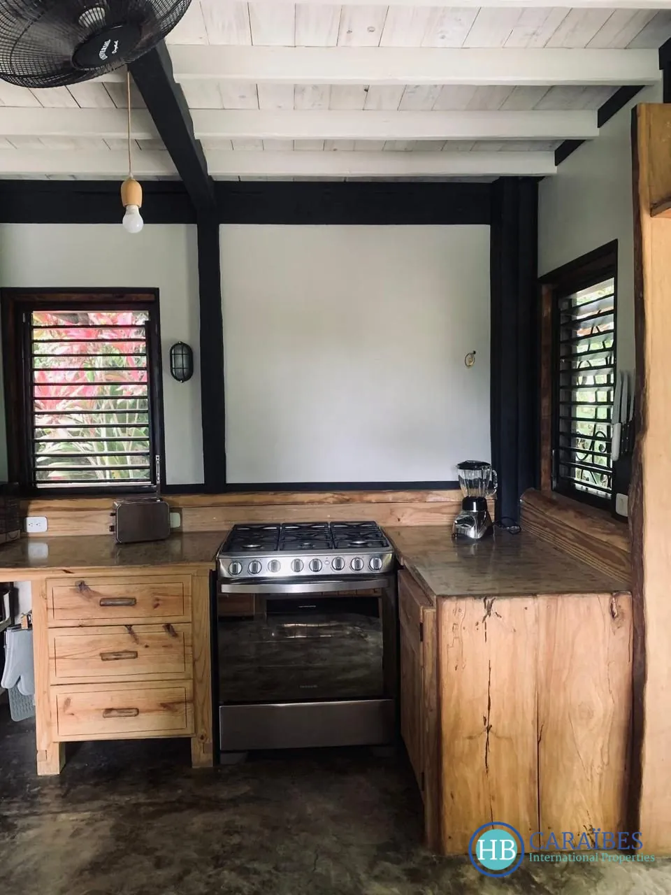 Villa moderne de 91 m² à El Limon, vue imprenable et terrasse ensoleillée 