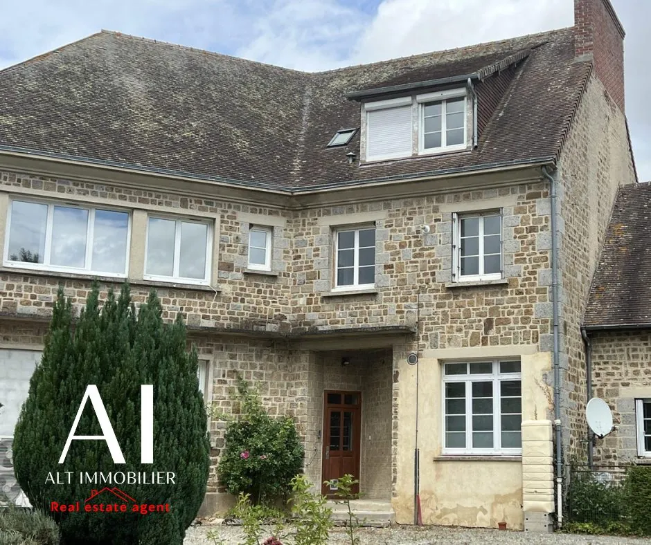 Grand Duplex à Putanges-le-Lac avec Jardin, Rivière et Garage de 142 m² 
