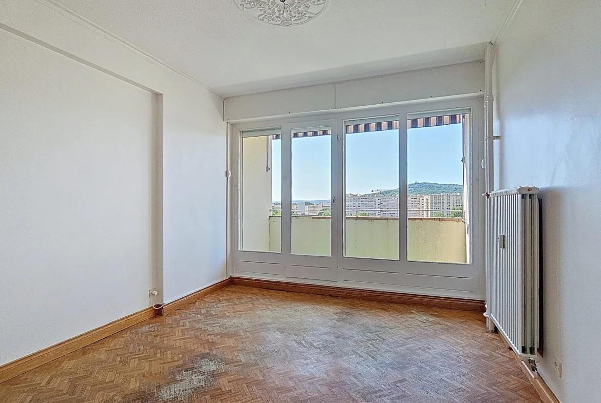 Appartement 4 pièces avec stationnements et balcons à Metz-Nord 