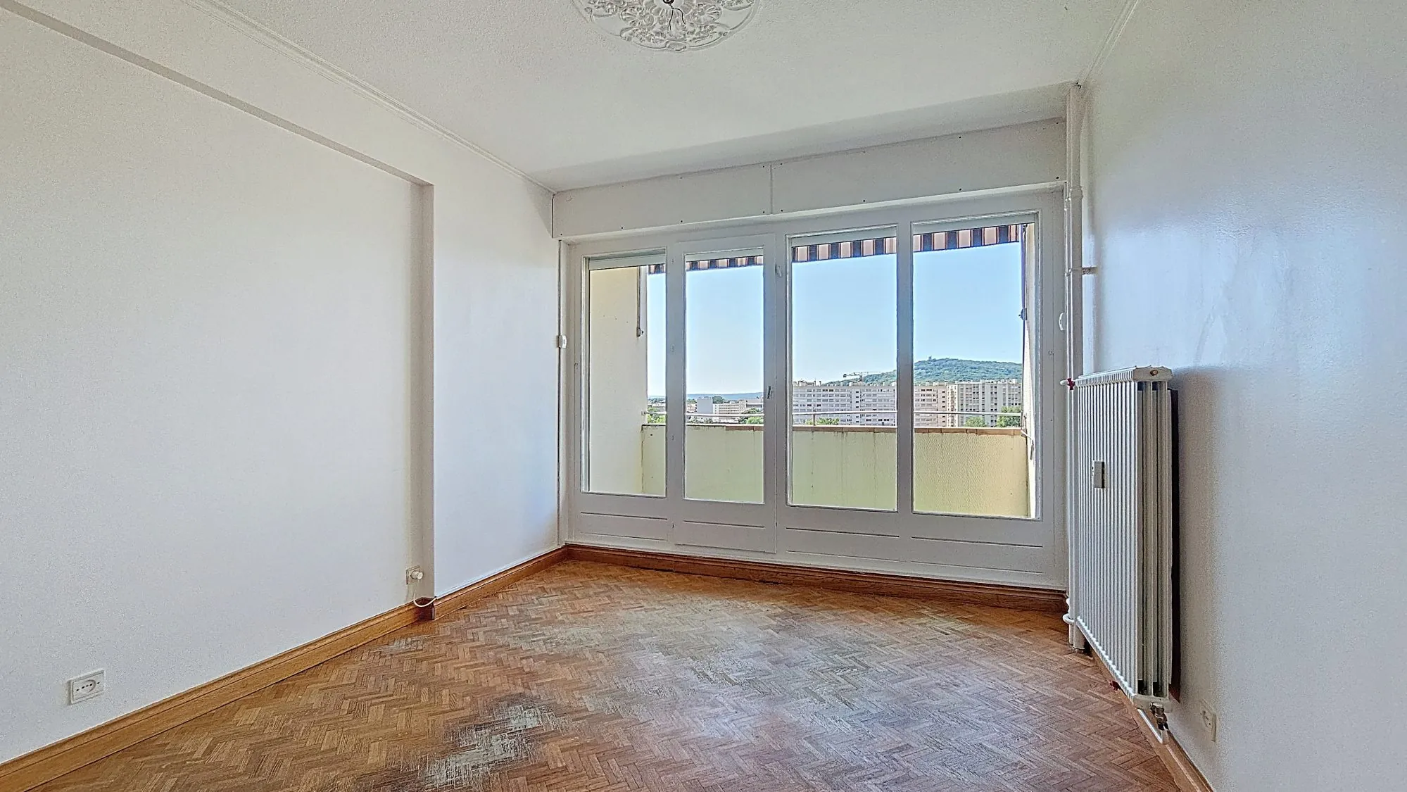 Appartement 4 pièces avec stationnements et balcons à Metz-Nord 