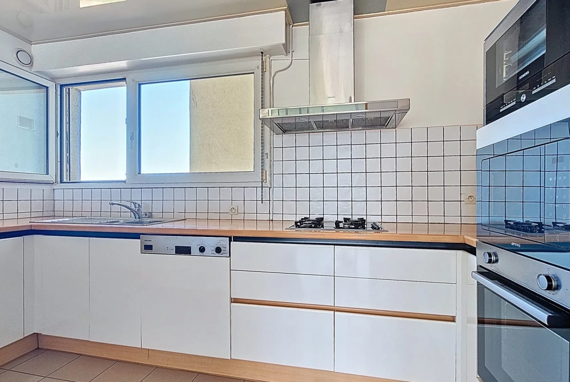 Appartement 4 pièces avec stationnements et balcons à Metz-Nord 