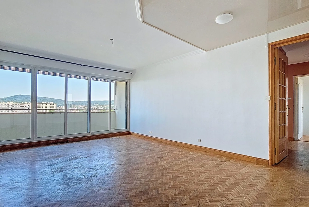 Appartement 4 pièces avec stationnements et balcons à Metz-Nord 