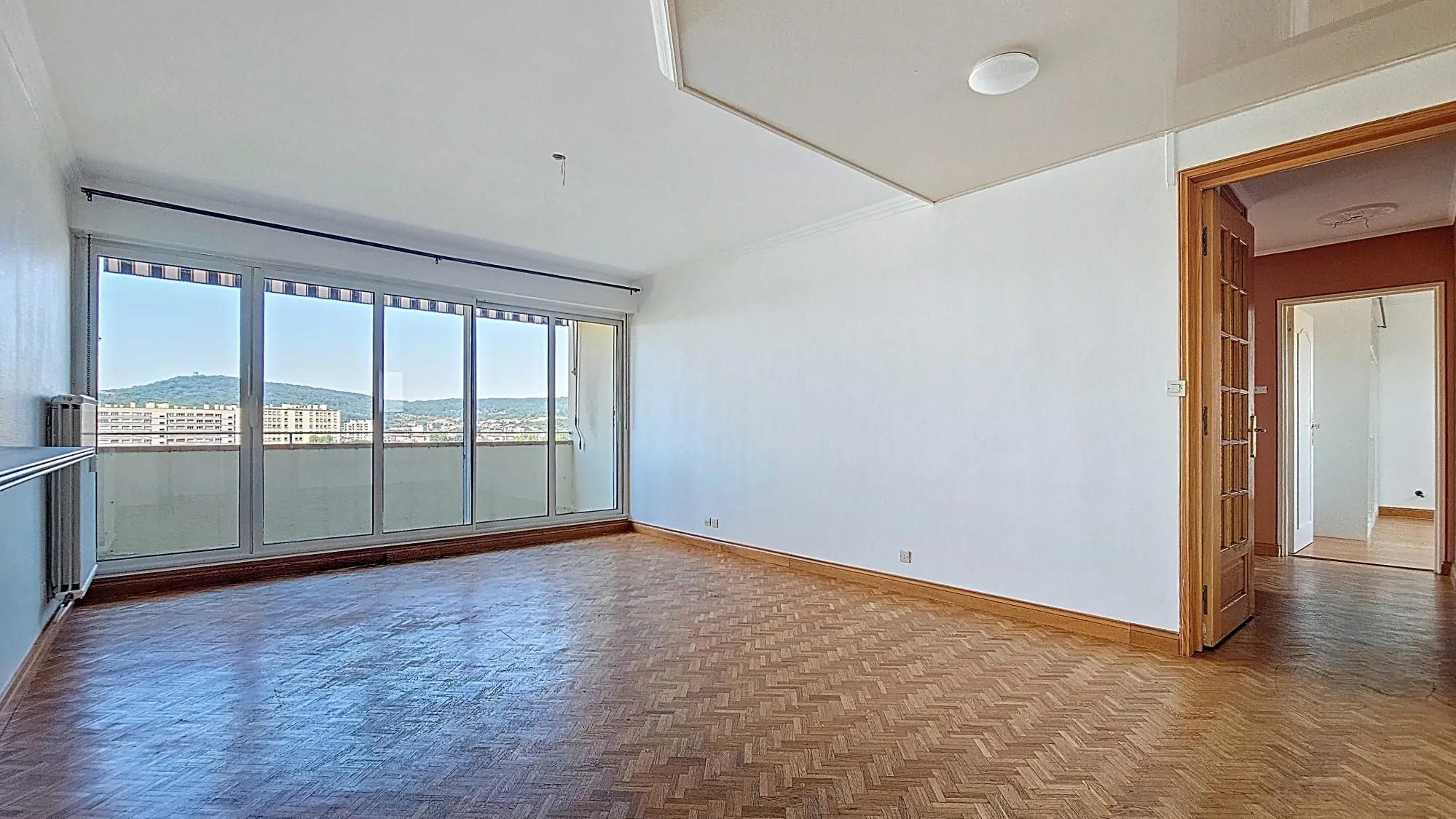 Appartement 4 pièces avec stationnements et balcons à Metz-Nord 