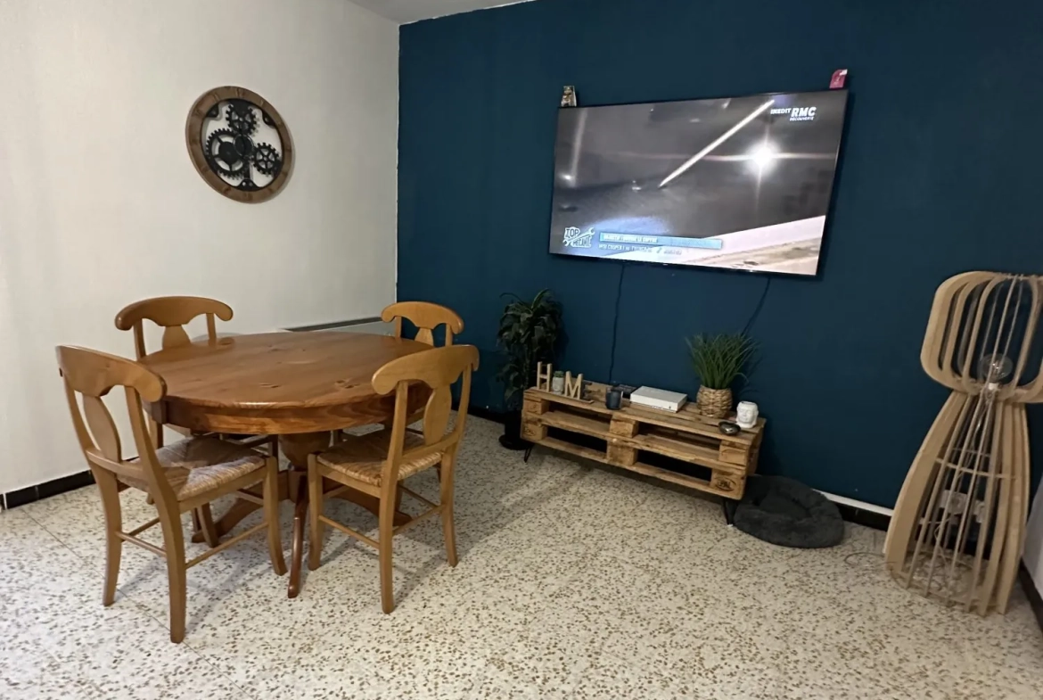 Appartement à vendre à Lunel de 75 m² avec balcon et cave 