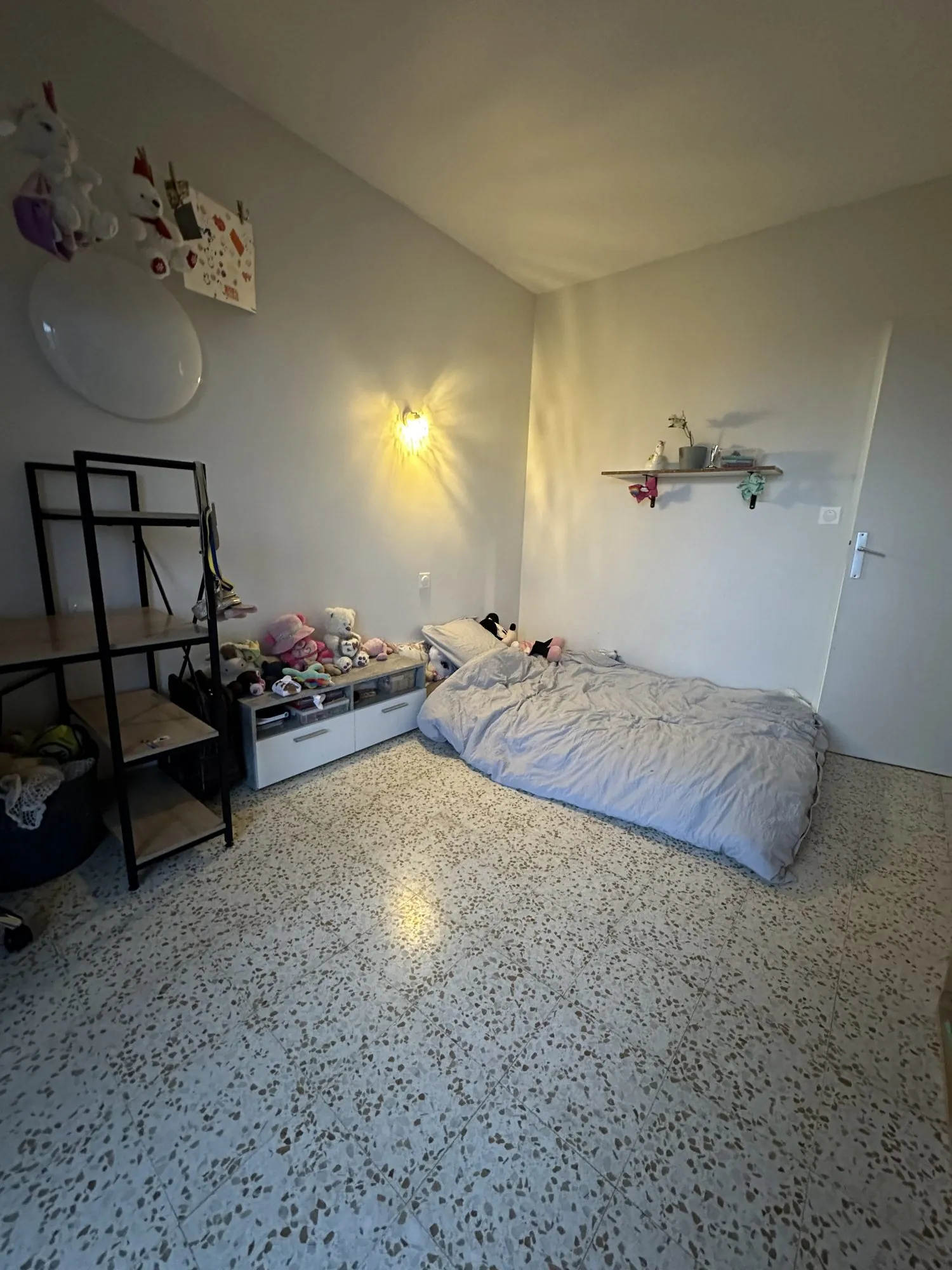 Appartement à vendre à Lunel de 75 m² avec balcon et cave 