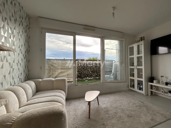 Appartement 2 pièces avec terrasse et double stationnement à Franconville
